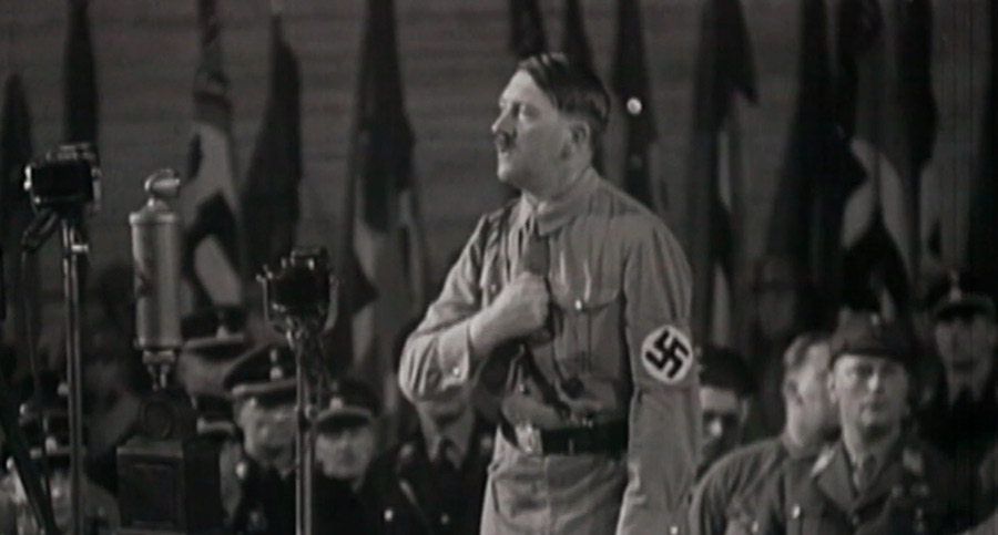 Discurso de Adolfo Hitler sobre la INEXISTENCIA de la democracia. ( Subtitulado ) Discurso-hitler-tercer-reich_